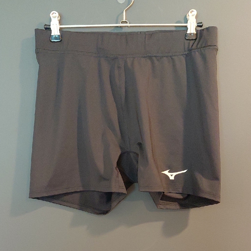Mizuno large Women's Black Volleyball Shorts